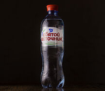 Вода Святой Источник (газированная)