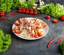Салат Цезарь с беконом