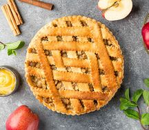 Тарт с яблоками и сливочной карамелью