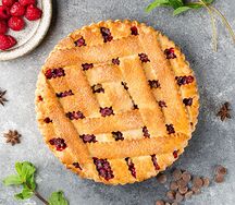 Тарт с малиной и тёмным шоколадом