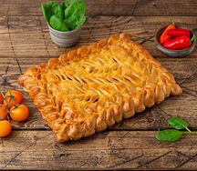 Пирог с курицей и овощами