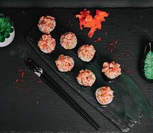 Ролл с тунцом в остром соусе спайси