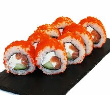 Ролл Калифорния с лососем