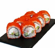 Ролл Калифорния с гребешками