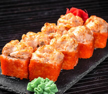 Запечённый сырный ролл с лососем