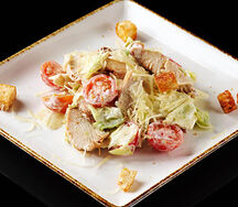 Салат Цезарь куриный