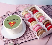 Набор Бенто-торт Супермену и 12 макаронс