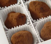 Пять трюфелей с вишней