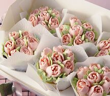 Шесть капкейков Тюльпаны ассорти