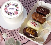 Набор бенто-торт Любимой мамочке с цветами и Эскимо-чизкейк на палочке