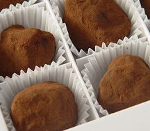 Четыре трюфеля с вишней