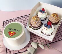 Набор Бенто-торт Супермену и капкейки ассорти