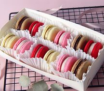 Ассорти макаронс (клубника, вишня, халвичный раф, малина-шоколад)