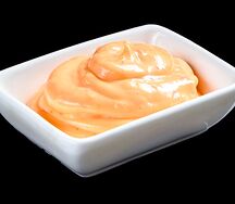 Розовый соус