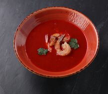 Суп томатный с креветками