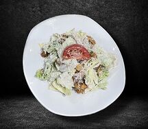 Салат Цезарь с курицей