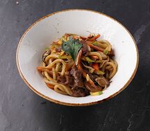 Удон с говядиной