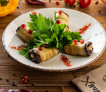 Рулетики из баклажанов с орехами