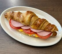 Круассан с ветчиной и сыром
