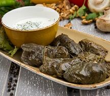 Долма по-авлабарски с мацони