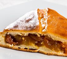 Пирог с курагой