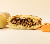 Пирог с фаршем и картофельным пюре