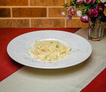 Паста с лососем и брокколи