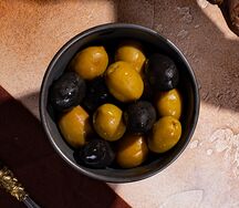Оливки и маслины