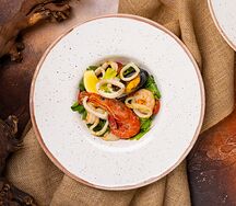 Салат с морепродуктами