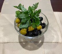 Оливки и маслины