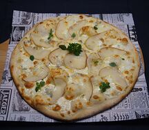 Пицца Груша Горгонзола