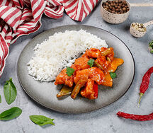 Курица в кисло-сладком соусе с рисом