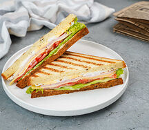 Сэндвич с ветчиной и яйцом