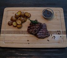 Филе миньон с картофелем бейби