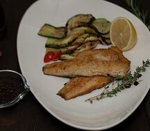 Сибас филе с цукини