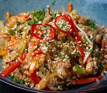 Wok с курицей