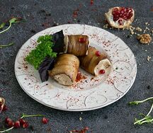 Рулетики из баклажанов