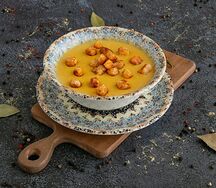 Тыквенный суп с гренками