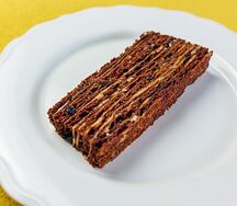 Карамельный медовик