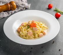 Феттуччине с красной рыбой