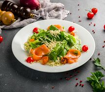 Цезарь с красной рыбой