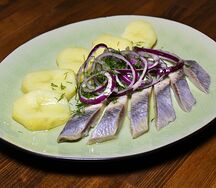 Сельдь с картофелем