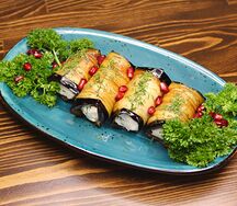 Рулетики из баклажанов с творожным сыром