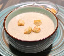 Крем-суп грибной с гренками