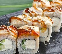 Ролл Филадельфия с угрем