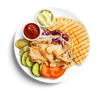 Шаурма на тарелке с питой