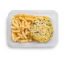 Рубленая куриная котлета с макаронами