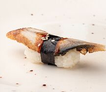 Суши с угрем