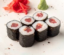 Ролл с тунцом