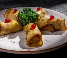 Рулетики из баклажанов